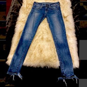 AMERICAN EAGLE WOMAN PANTS - SUPER SUPER STRETCH  ✨SIZE 2 . Beautiful